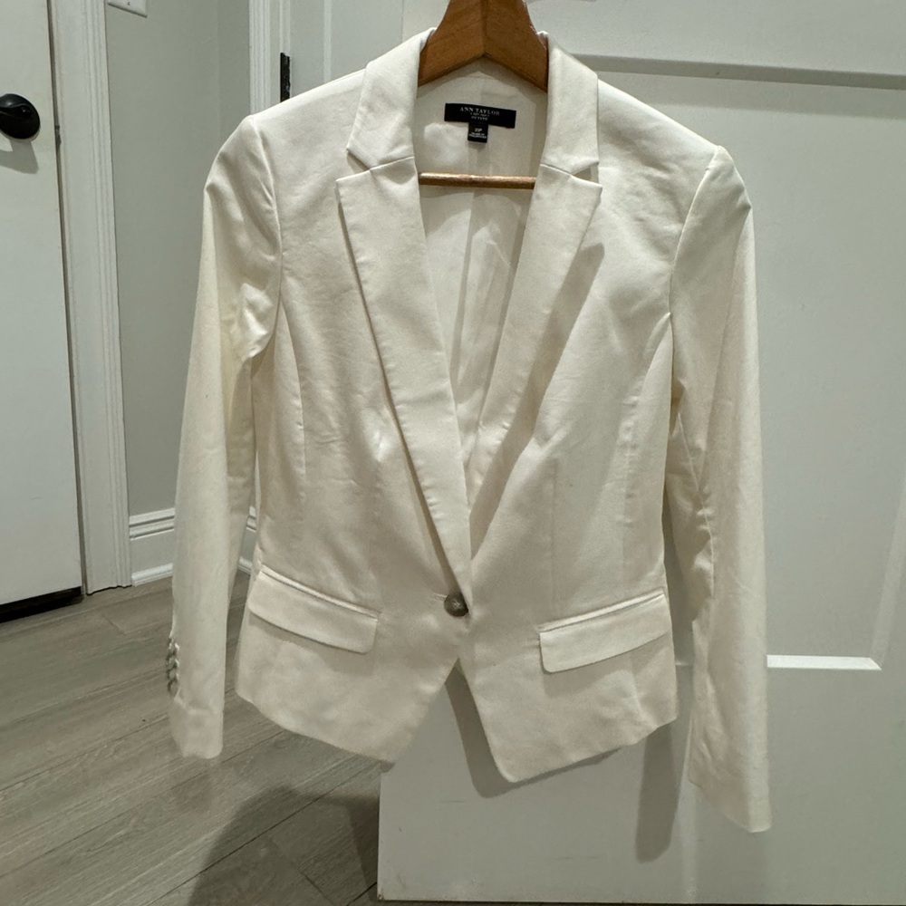 Ann Taylor - White Blazer
